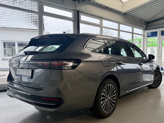 Volkswagen Passat Variant Elegance Autom., LED ACC HuD Kamera Navi - bilder 6