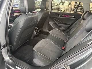 Volkswagen Passat Variant Elegance Autom., LED ACC HuD Kamera Navi - bilder 1