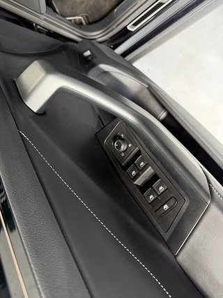 Volkswagen T-Roc R-Line Sport Autom., IQ Light ACC Virtual - foto 8