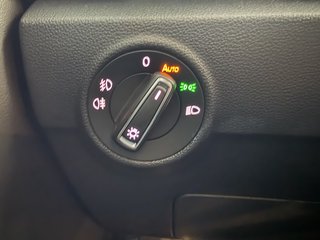 Volkswagen T-Roc Cabriolet R-Line Sport Autom., Navi AHK Kamera Beats - bilder 8