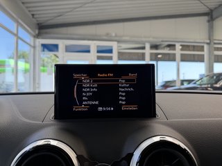 Audi A3 Sportback S line Sportpaket Automatik Pano Leder B&O Navi - foto 17