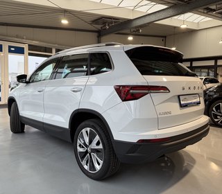 Skoda Karoq Selection Autom., LED CarPlay Virtual PDC - foto 4