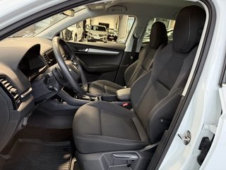 Skoda Karoq Selection Autom., LED CarPlay Virtual PDC - foto 9