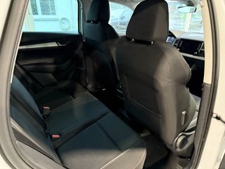 Skoda Karoq Selection Autom., LED CarPlay Virtual PDC - foto 2