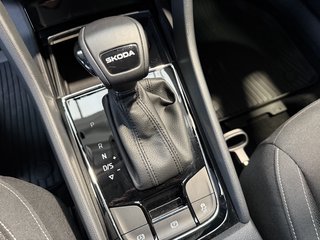 Skoda Karoq Selection Autom., LED CarPlay Virtual PDC - foto 9