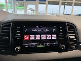 Skoda Karoq Selection Autom., LED CarPlay Virtual PDC - foto 15