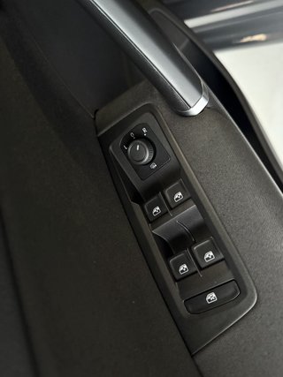 Volkswagen Touran Comfortline Automatik ACC 7-Sitzer Allwetter Kamera - foto 9