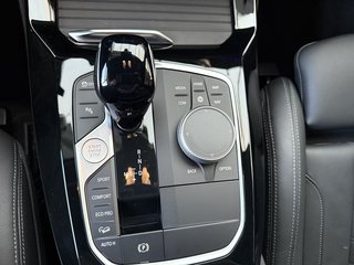 BMW X3 xDrive 20 i M Sport Autom. Pano Leder AHK Laser StHzg. - foto 14