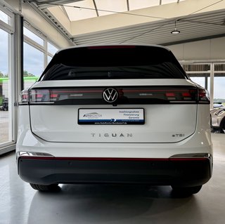 Volkswagen Tiguan Elegance Autom., IQ Light AHK 360Kamera ACC - photo 6