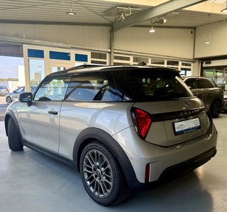 MINI Cooper C Sport Autom., LED Kamera Navi Pano - foto 4