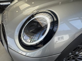 MINI Cooper C Sport Autom., LED Kamera Navi Pano - foto 7