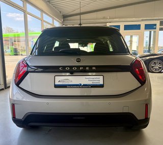 MINI Cooper C Sport Autom., LED Kamera Navi Pano - foto 19