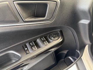 Ford B-MAX Titanium Automatik Navi Stdhzg. PDC - bilder 6