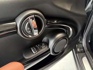 MINI Cooper Sport Autom., LED CarPlay Kamera Leder - foto 7