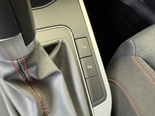 SEAT Arona FR Autom.Sport . LED Kamera Virtual Winterp PDC - foto 10