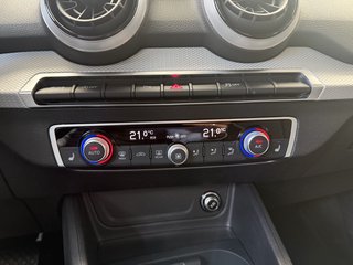 Audi Q2 S-Line Sport 35 Autom., Matrix Pano Kamera ACC - foto 12