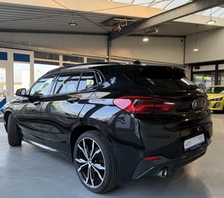 BMW X2 M-Sport 18i Autom., LED Pano Navi 20" Alu - bilder 4