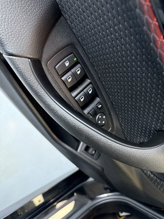 BMW X2 M-Sport 18i Autom., LED Pano Navi 20" Alu - bilder 7