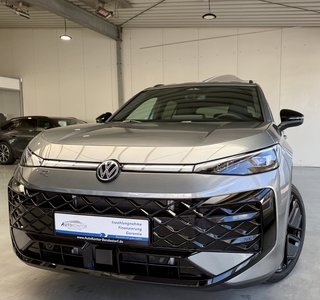 Volkswagen T-Roc R-Line Sport Black Style Autom., IQ Light AHK Kamera - foto 7