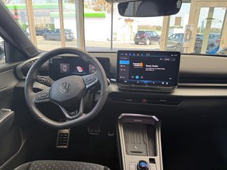 Volkswagen T-Roc R-Line Sport Black Style Autom., IQ Light AHK Kamera - foto 4