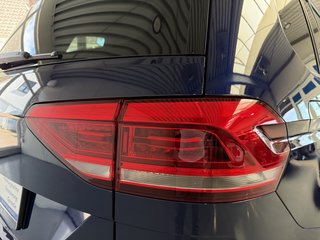 Volkswagen Touran Autom. TDI LED 7-Sitzer AHK Navi - photo 8