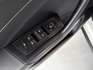 Volkswagen T-Roc R-Line Sport Autom., IQ Light AHK Navi Kamera - bilder 9