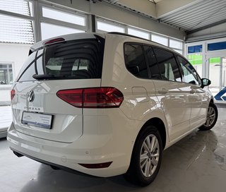 Volkswagen Touran 2.0 TDi Autom., LED Pano Kamera ACC 7-Sitze - bilder 5