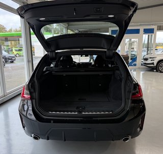 BMW 330 i xDrive M Sport Autom.. LED Navi Kamera ACC Allrad - bilder 8