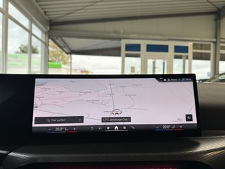 BMW 330 i xDrive M Sport Autom.. LED Navi Kamera ACC Allrad - bilder 22