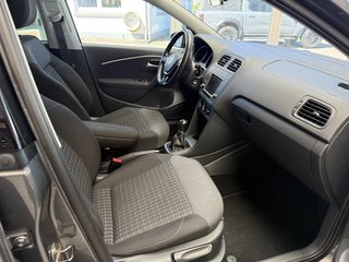 Volkswagen Polo V Comfortline Pano Multilenkrad Navi Winterpaket - photo 9