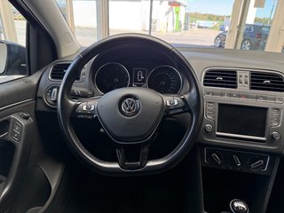 Volkswagen Polo V Comfortline Pano Multilenkrad Navi Winterpaket - photo 2