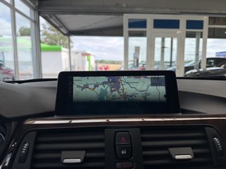 BMW 320 d Luxury Line Autom., Xenon Leder Navi 360Kamera - bilder 23
