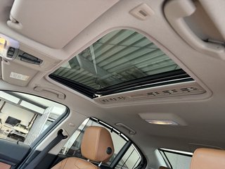 BMW 320 d Luxury Line Autom., Xenon Leder Navi 360Kamera - bilder 27