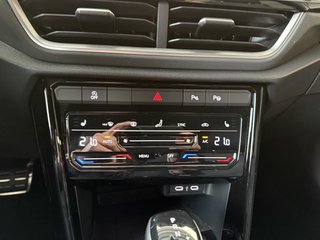 Volkswagen T-Roc R-Line Sport Autom.,. IQ Light Virtual ACC Kamera - foto 15