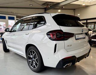 BMW X3 xDrive 20 i M Sport Autom., Laser Pano Navi Kamera ACC - bilder 4