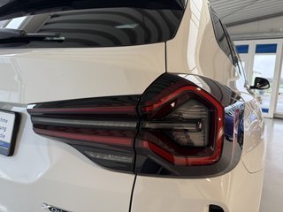BMW X3 xDrive 20 i M Sport Autom., Laser Pano Navi Kamera ACC - bilder 8