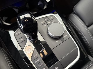 BMW X3 xDrive 20 i M Sport Autom., Laser Pano Navi Kamera ACC - bilder 12