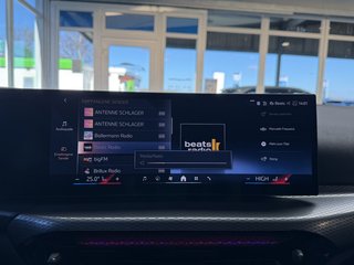 BMW 330 i xDrive M Sport Autom., LED ACC Navi Kamera - bilder 18