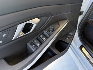 BMW 330 i xDrive M Sport Autom., LED Navi Kamera ACC - bilder 10