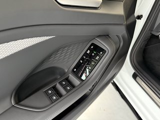 Audi A6 Avant S-Line Sport Black Autom., Matrix Pano 360Kamera 2xDislpay - foto 10