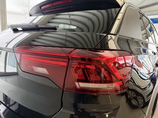 Volkswagen T-Roc R-Line Black Style Sport Autom., IQ Light Pano IQ Drive Kamera - photo 8