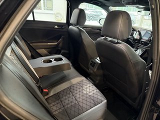 Volkswagen T-Roc R-Line Black Style Sport Autom., IQ Light Pano IQ Drive Kamera - photo 2