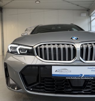 BMW 330 i xDrive M Sport Autom., LED Navi Kamera ACC - foto 25