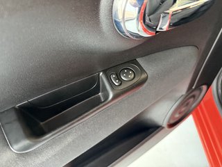 Fiat 500  Klima Tempomat PDC CarPlay - bilder 5