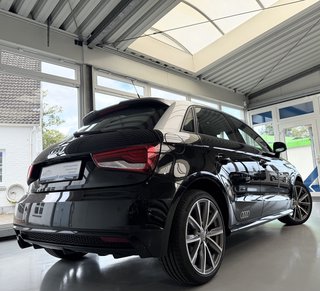 Audi A1 Sportback S-Line Xenon PDC Multilenkr. Navi Bluetooth - bilder 6
