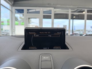 Audi A1 Sportback S-Line Xenon PDC Multilenkr. Navi Bluetooth - bilder 14