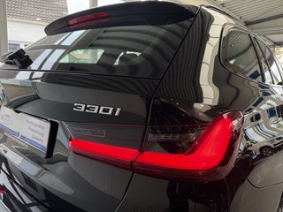 BMW 330 i xDrive M Sport Autom.. LED Navi Kamera ACC Allrad - foto 27