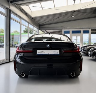 BMW 320 i M Sport Autom., LED Navi Kamera  ACC - bilder 6