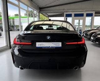 BMW 320 i M Sport Autom., LED Navi Kamera  ACC - bilder 10