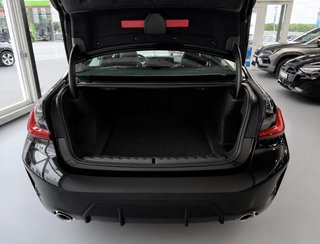 BMW 320 i M Sport Autom., LED Navi Kamera  ACC - bilder 9